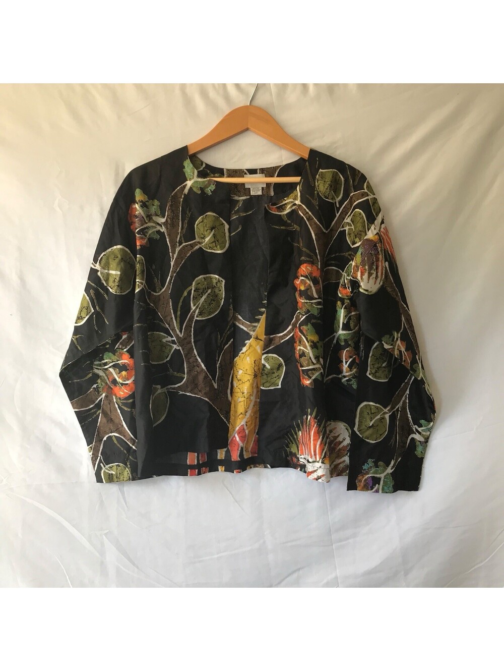 Chico's Silk Top 1 Black Giraffe Batik Safari Animal Artsy Resort